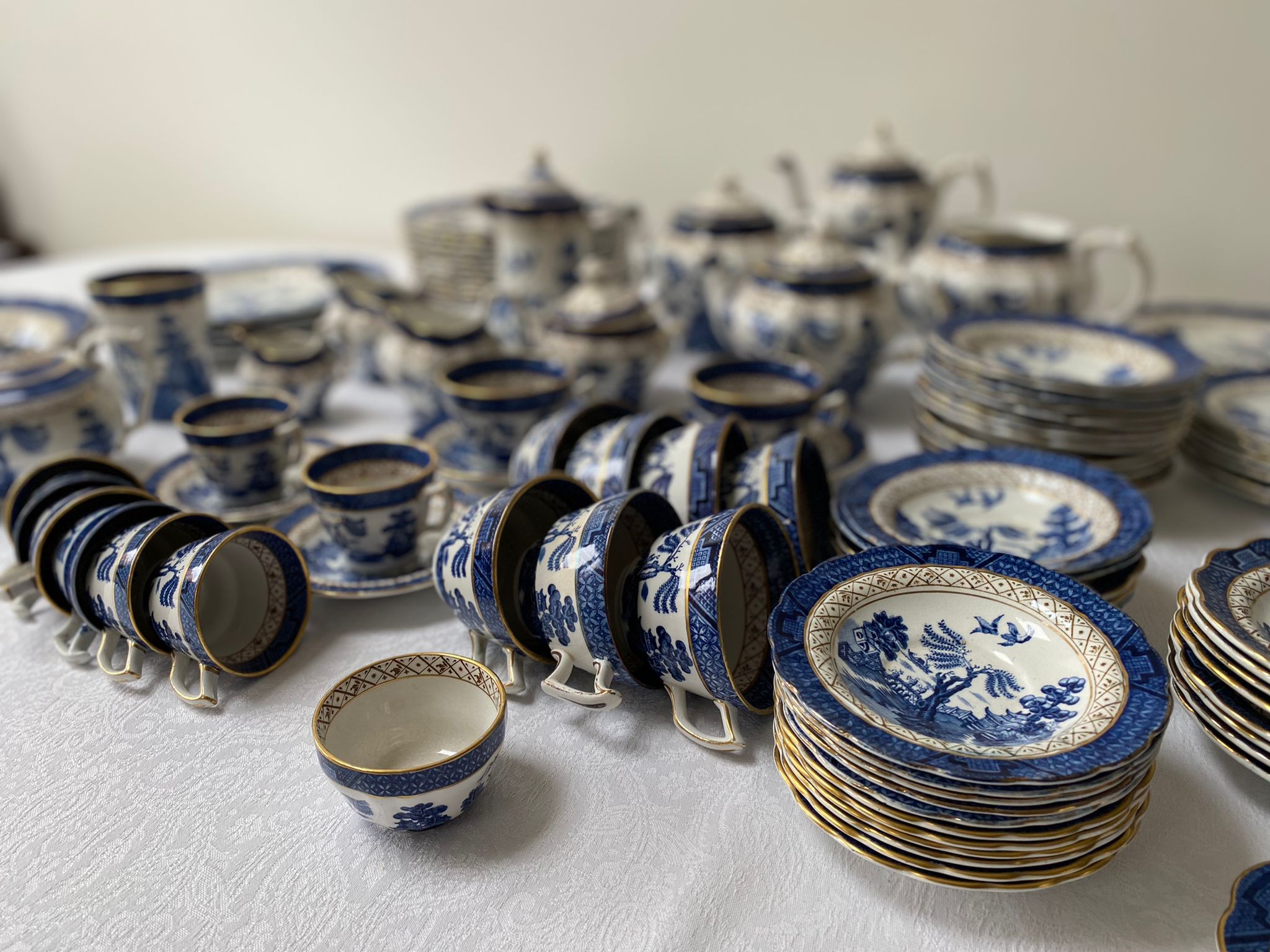 Booths Real Old Willow – De wereld van Kant