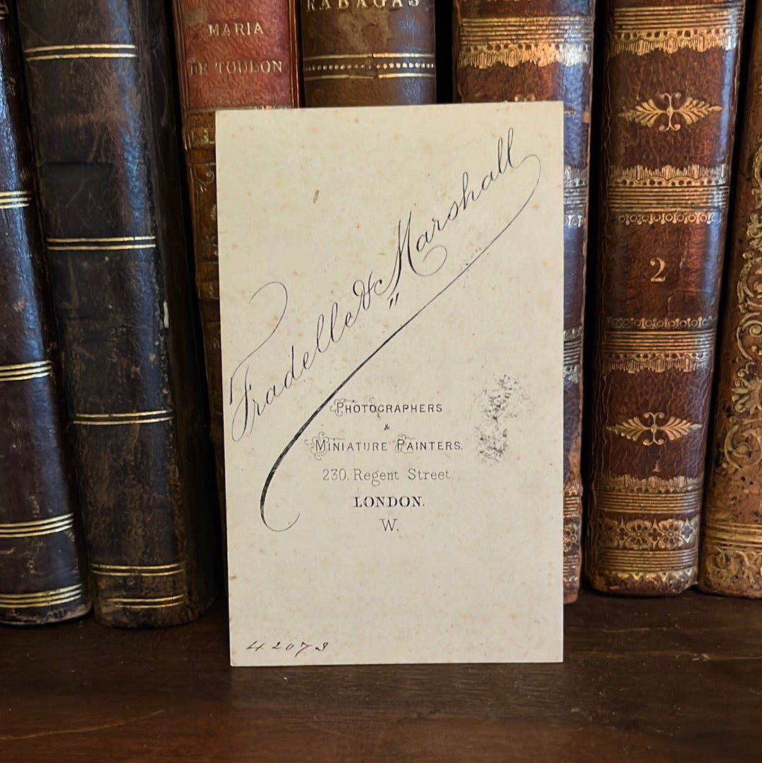 Visitenkarte Fradelle & Marshall London