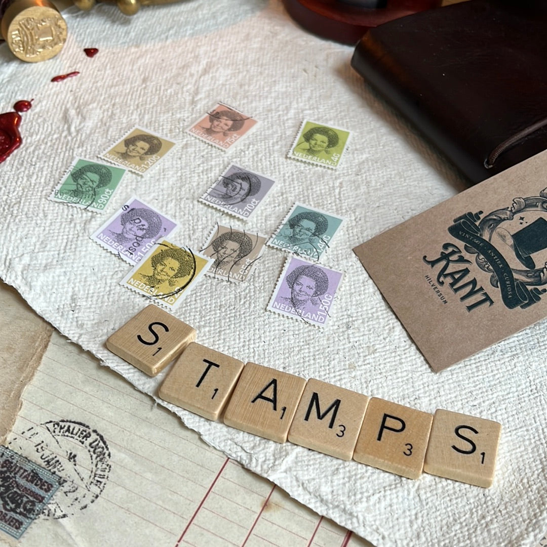 10 Vintage postzegels Koningin Beatrix
