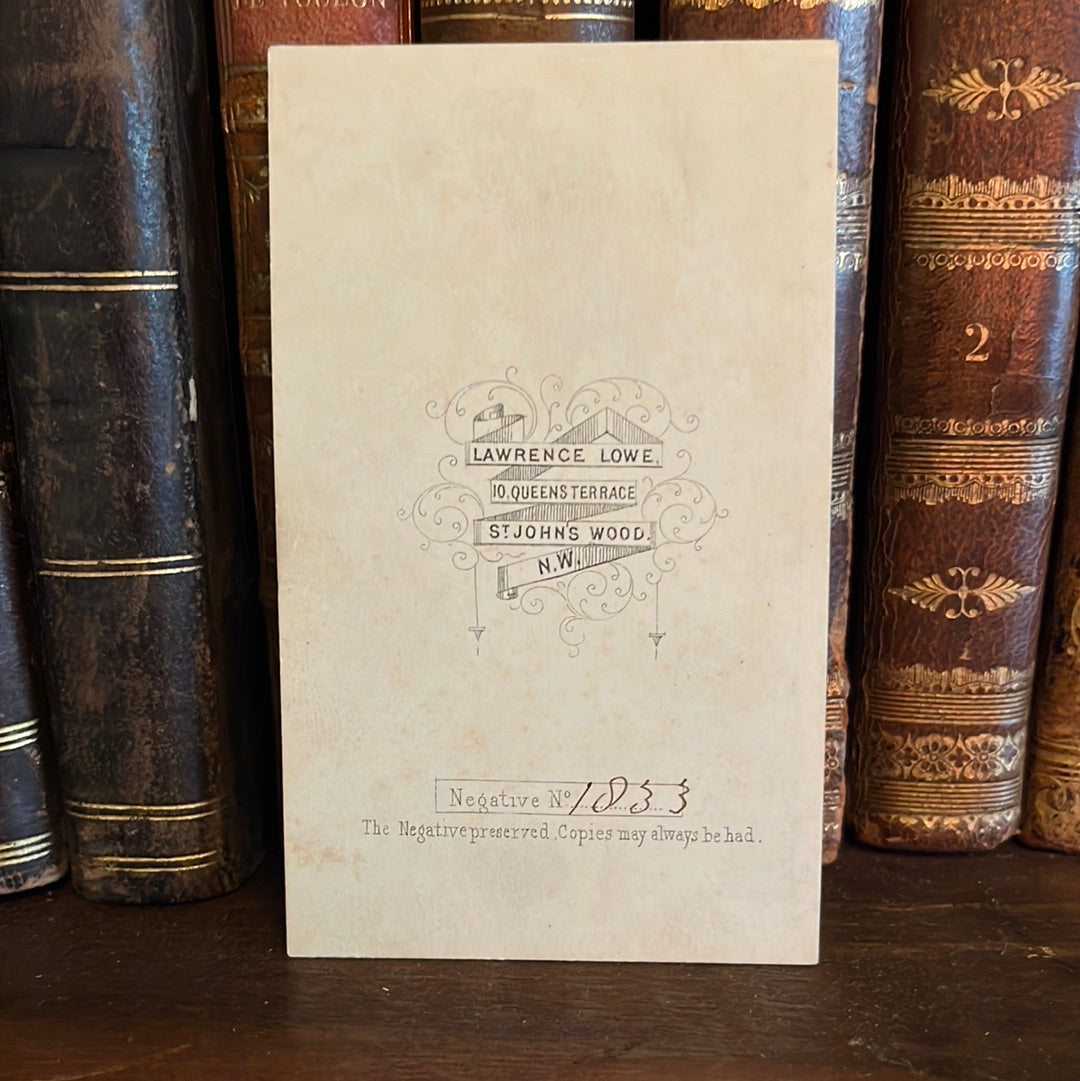 Visitenkarte Lawrence Lowe