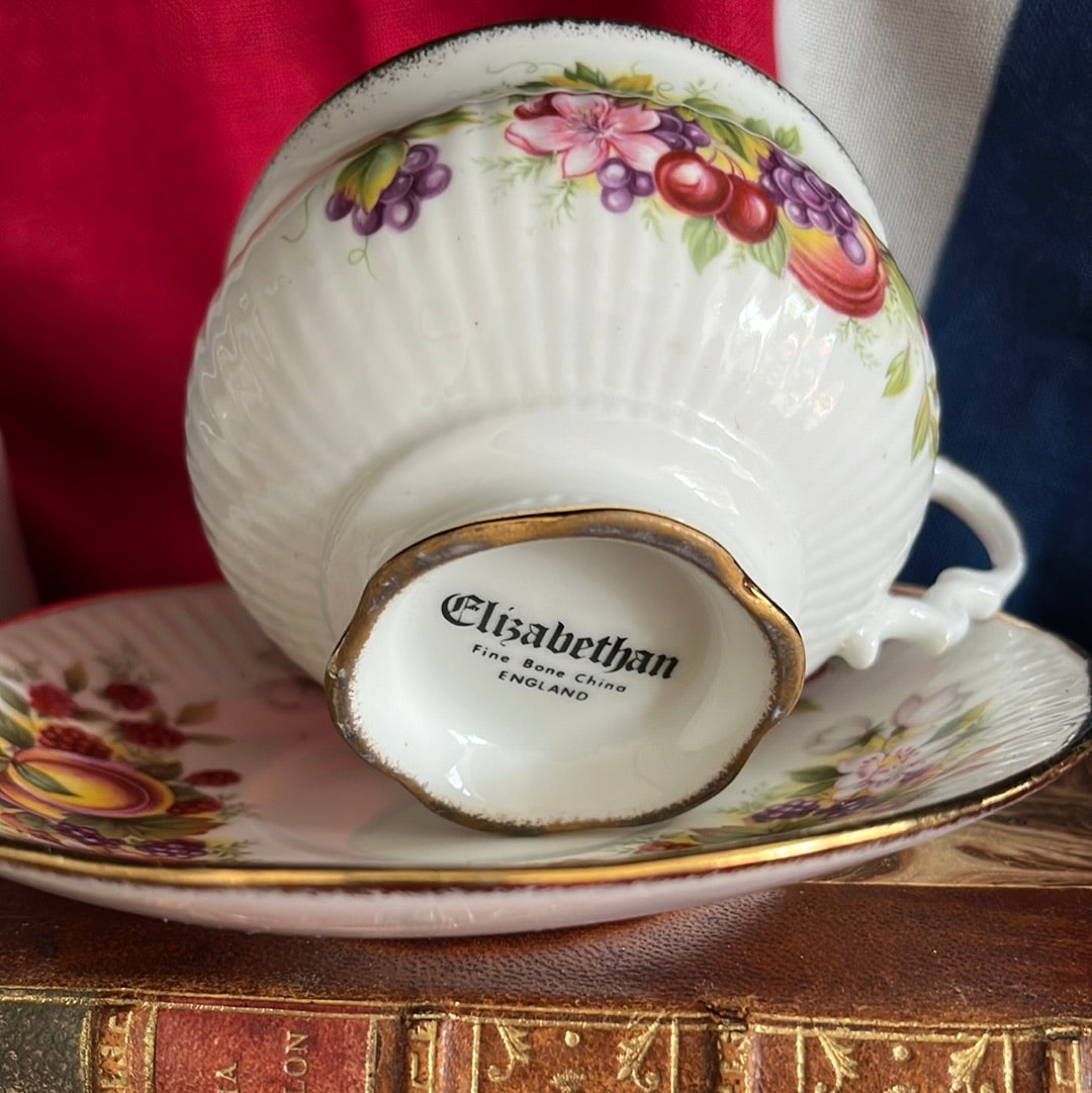 Elizabethan fruit servies