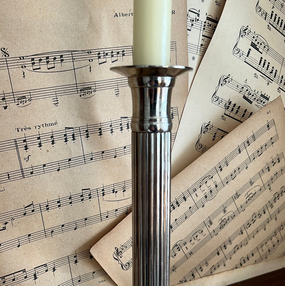 Verzilverde kandelaar klassiek