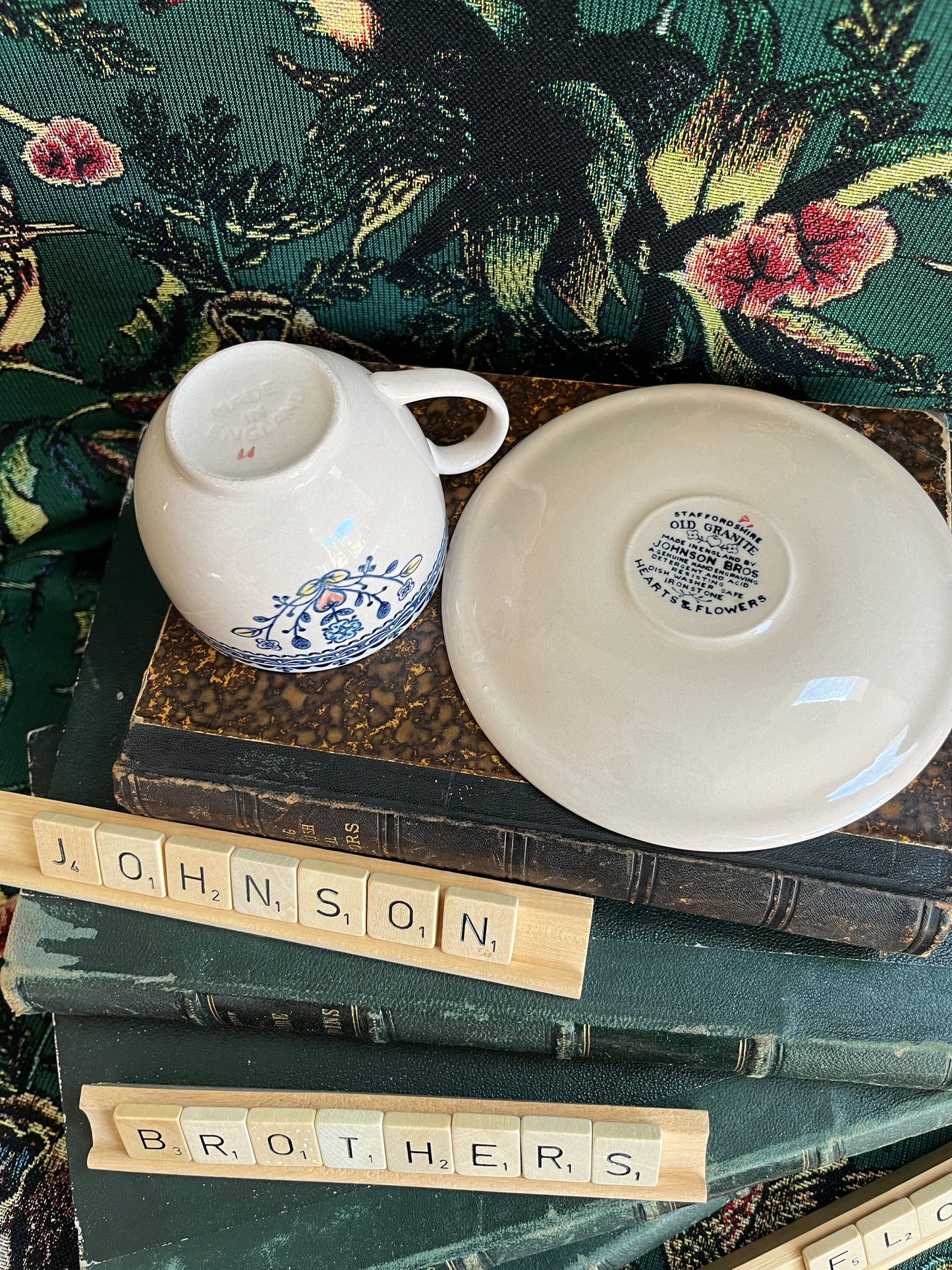 Kop en schotel Johnson Brothers Hearts & Flowers