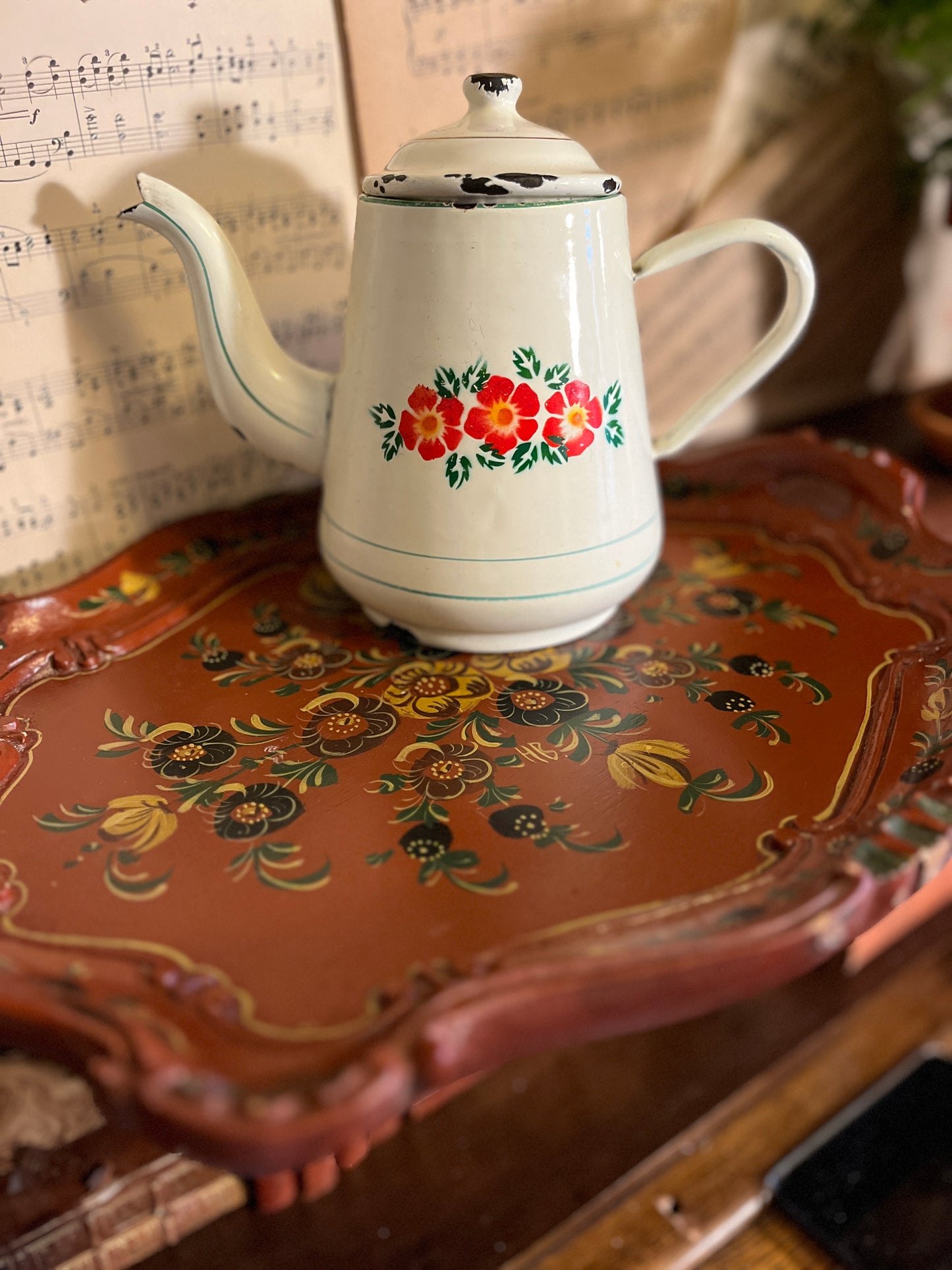 Handbemaltes Holztablett