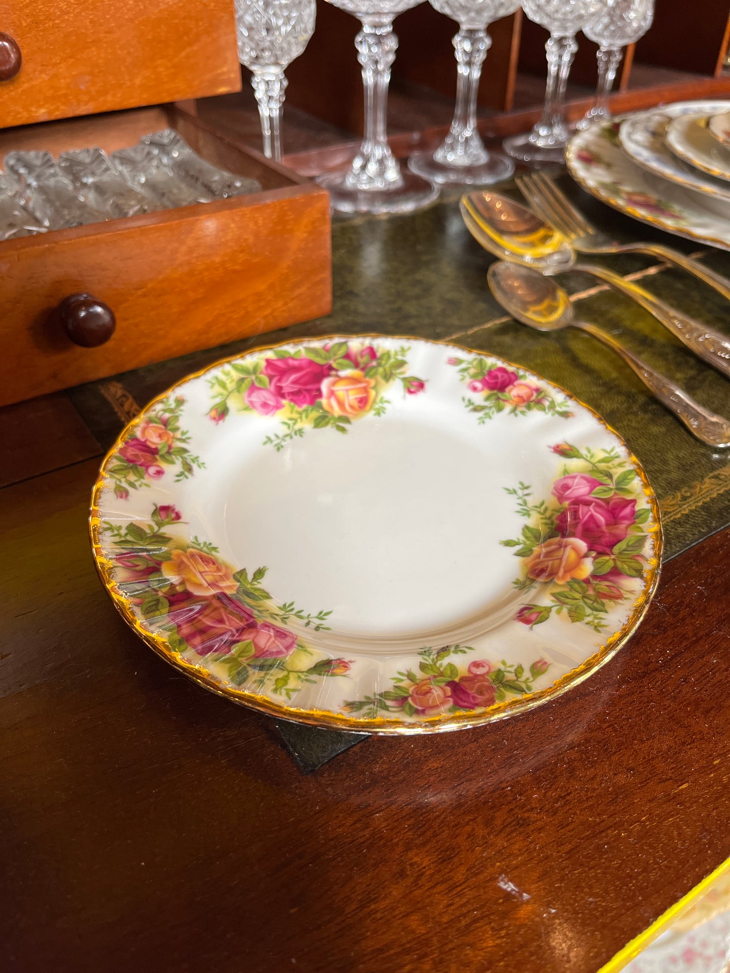 Royal Albert Old Country Roses