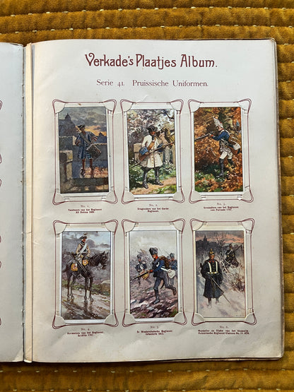 Verkade Picture Album 2 (1904) loose pictures Series 41 Prussian Uniforms