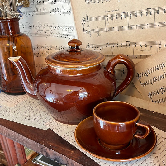 70's vintage teapot brown