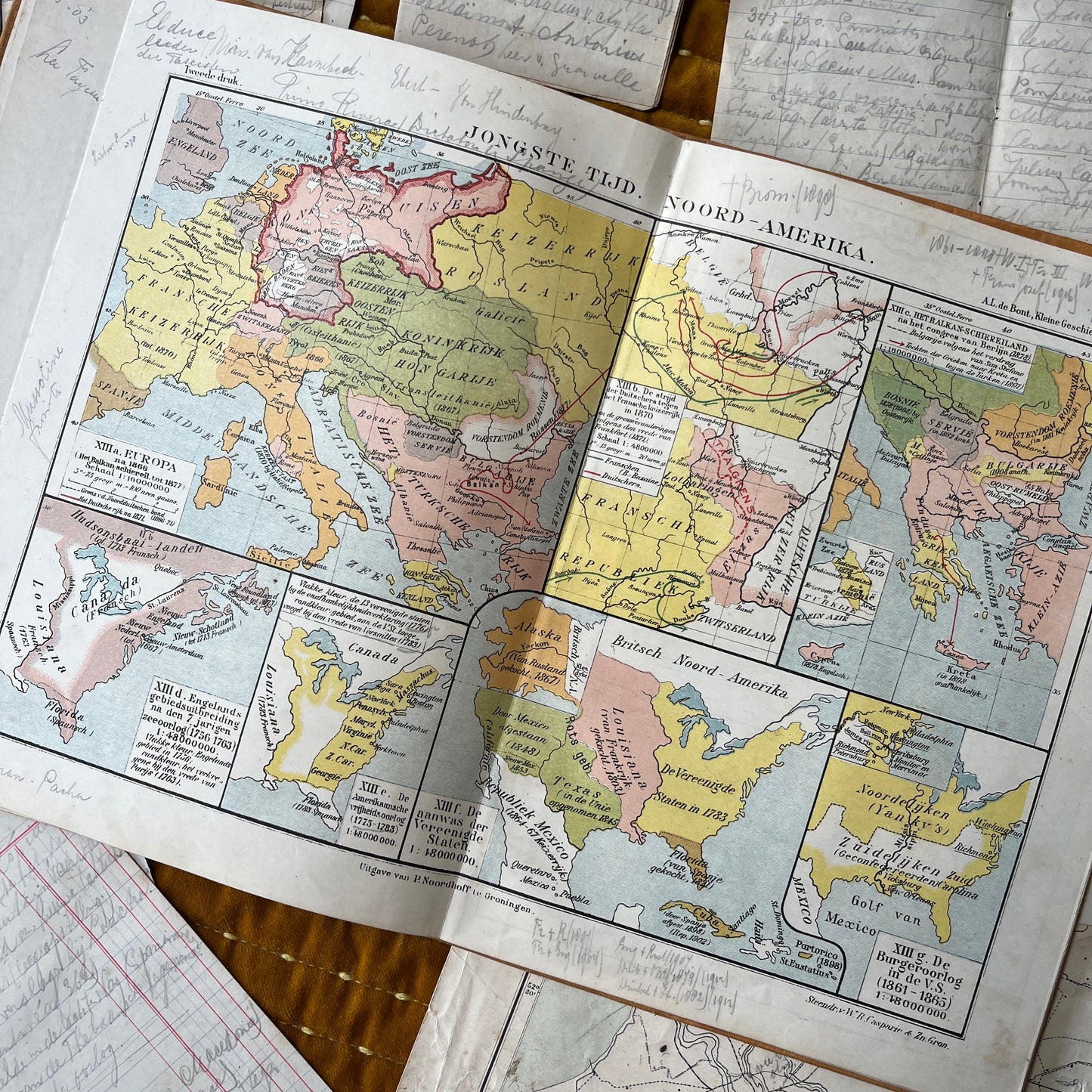 Antieke schoolatlas 1918 met persoonlijke notities