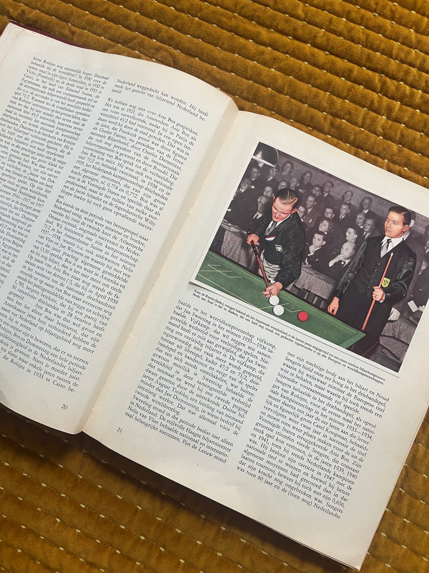 Fotoalbum mit niederländischen Sporterfolgen von 1954