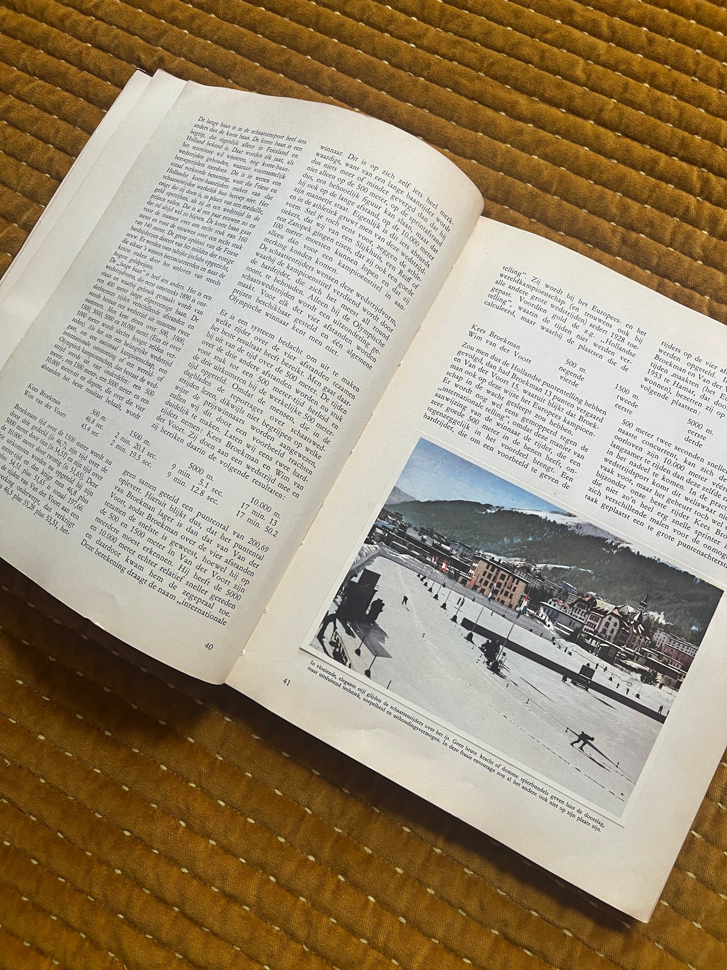 Fotoalbum mit niederländischen Sporterfolgen von 1954