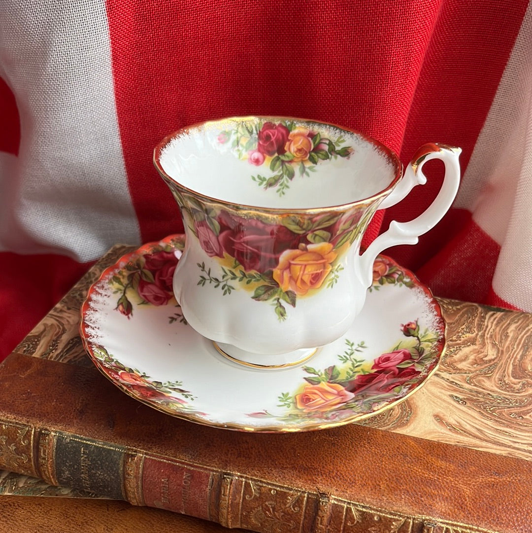 Royal Albert Old Country Roses