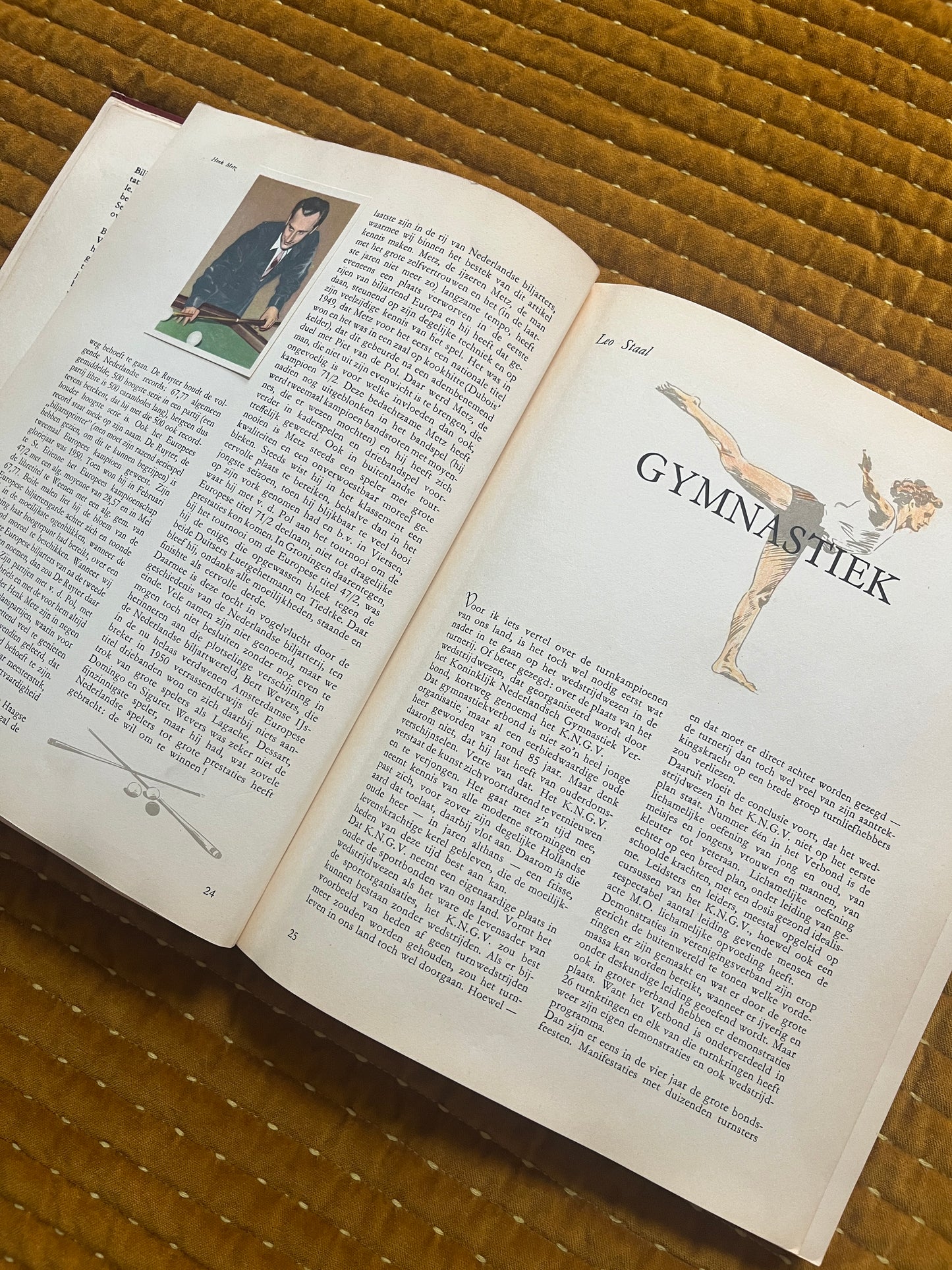 Fotoalbum mit niederländischen Sporterfolgen von 1954