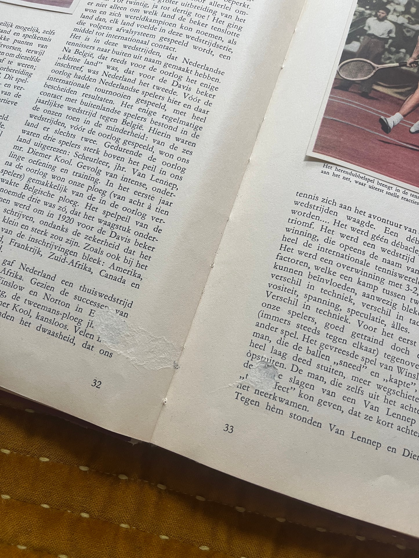 Fotoalbum mit niederländischen Sporterfolgen von 1954