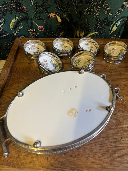 Maßstabsgetreue Vintage-Keramikuntersetzer