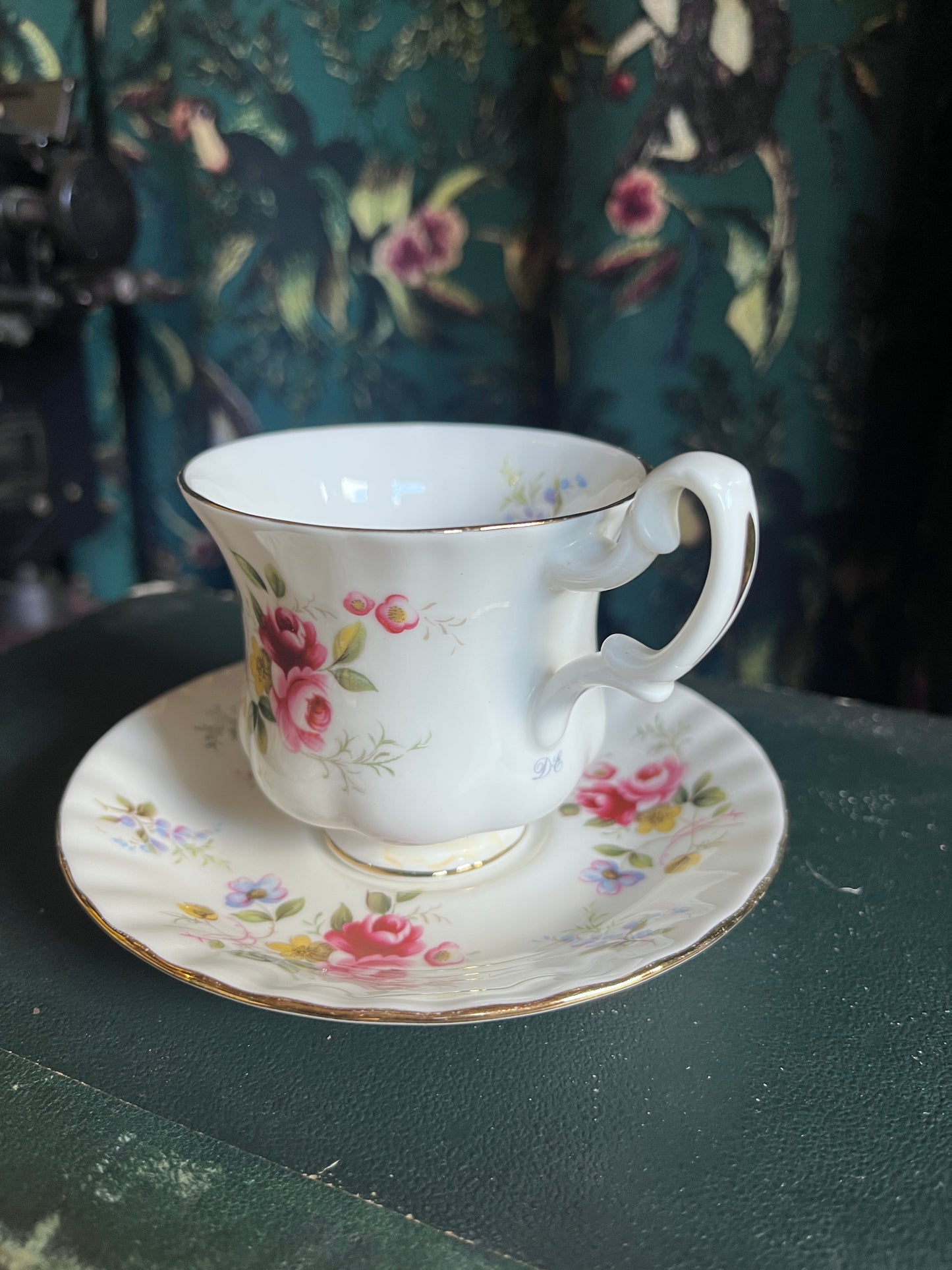 Royal Albert Tenderness kop en schotel dames