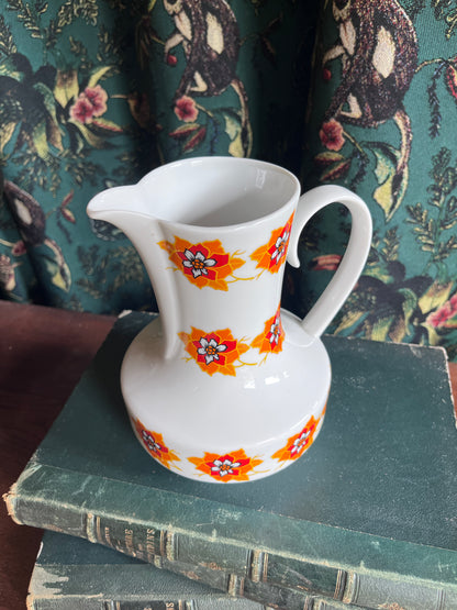 Retro karaf oranje bloemen